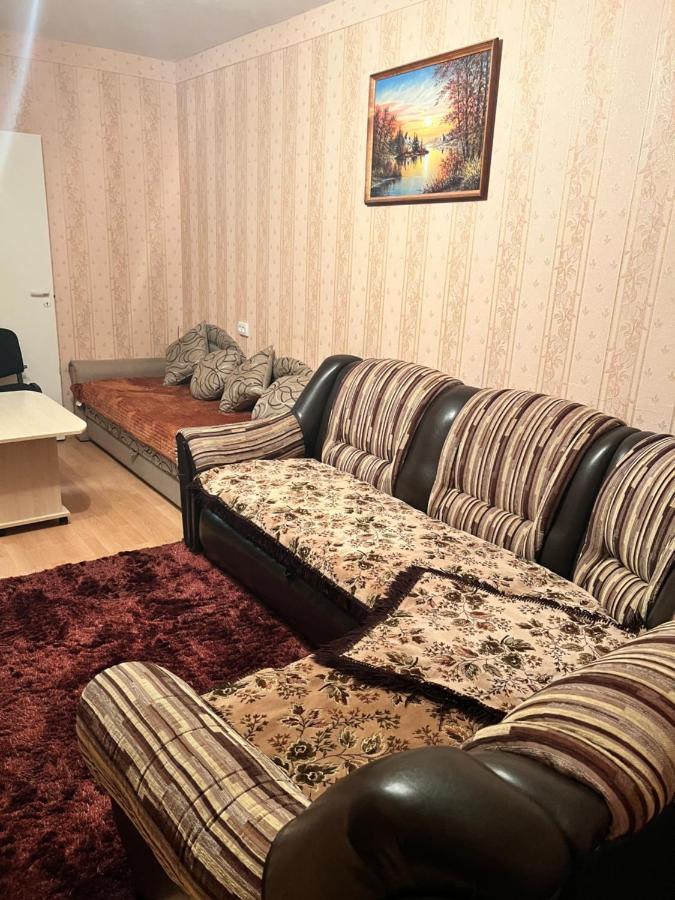 Ореховая Горка Апартаменты С Балконом И Лифтом Narwa Zewnętrze zdjęcie