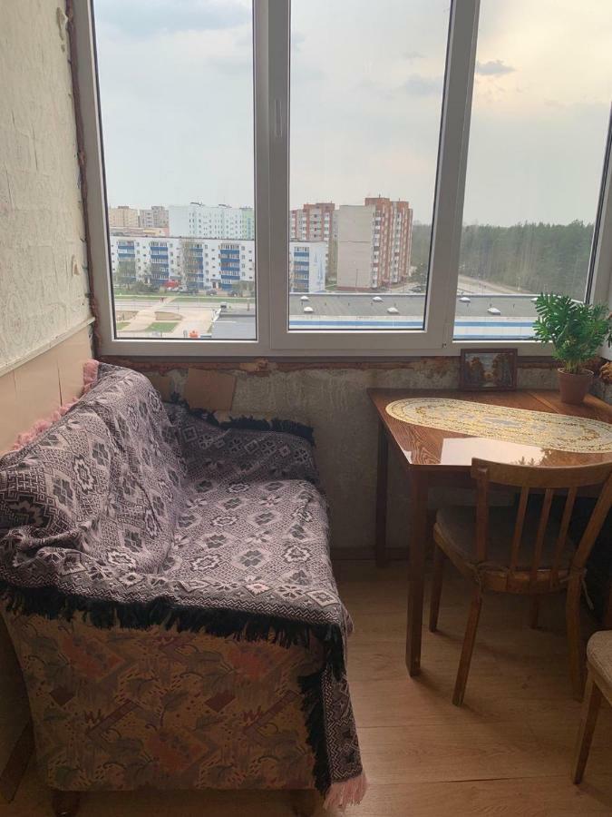 Ореховая Горка Апартаменты С Балконом И Лифтом Narwa Zewnętrze zdjęcie